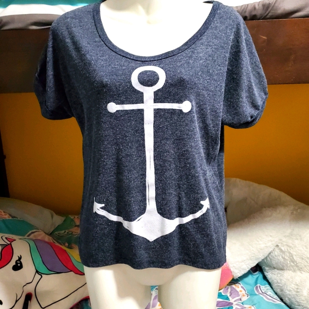 Blushed hi-lo anchor top